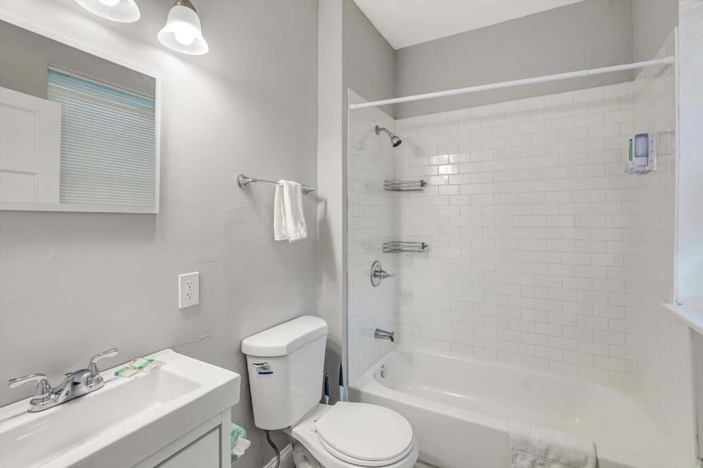 리치먼드하이츠 Beautiful Tower Grove Unit Recently Renovated 2S 빌라 외부 사진